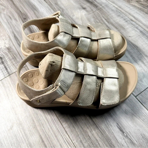 Vionic Women’s Tami Platform Wedge Sandal - Champagne - Picture 5 of 9